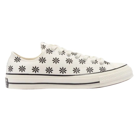 Converse Chuck 70 Low Ox Holiday Sweater Canvas women’s size 8 Sneakers - Picture 1 of 10